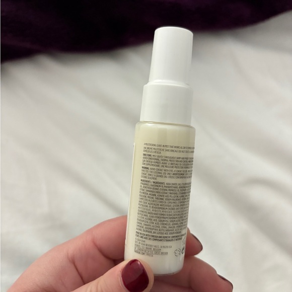 OUAI Leave In Conditioner - Picture 2 of 5